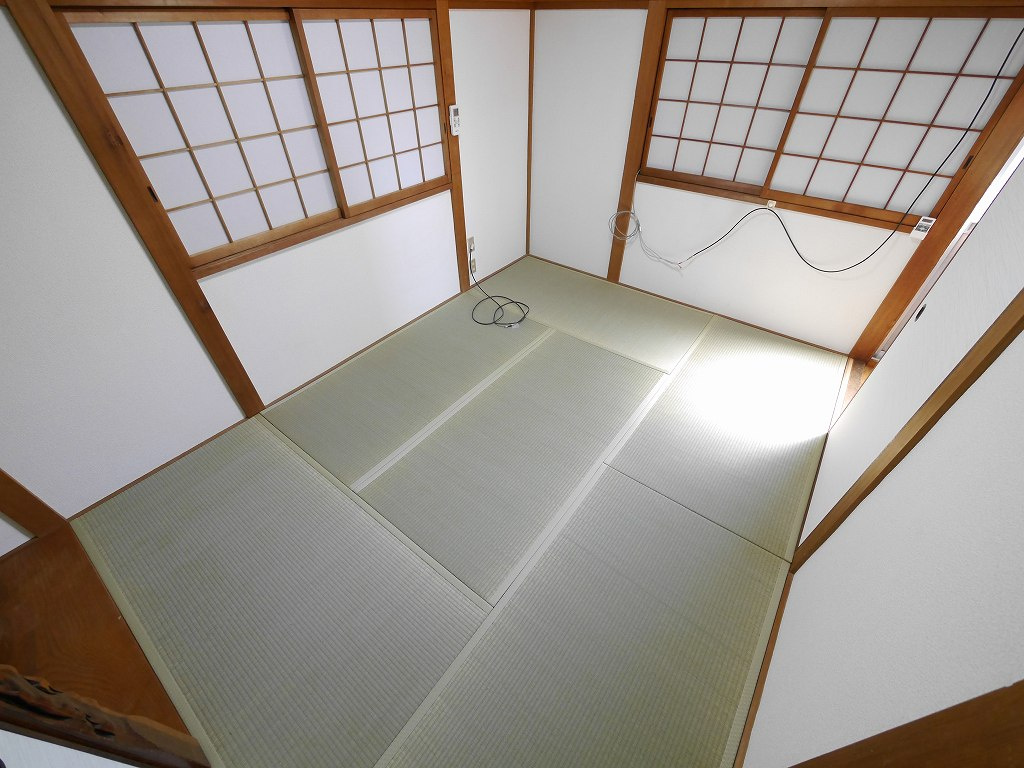 鈴蘭台東町3丁目戸建の和室