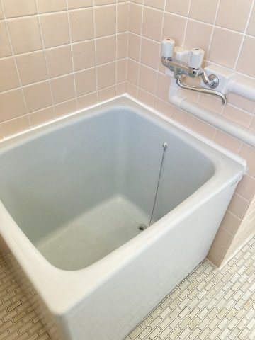 コーポラスシルバーの浴室