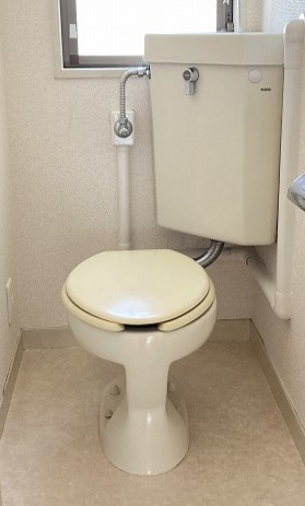 コーポラスシルバーのトイレ