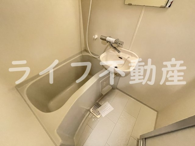 グランドゥルイの浴室|きれいなお風呂です