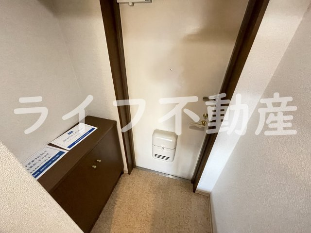 グランドゥルイの玄関|収納もある玄関です