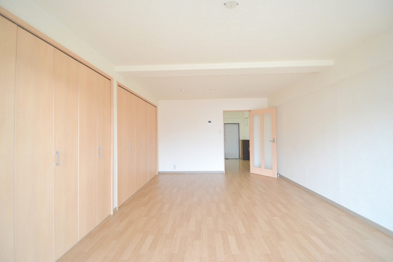 広島市西区庚午中４丁目の賃貸マンションの居間・リビング