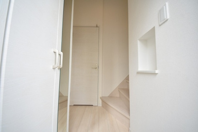 【玄関】 | CB井尻ルヴニール | 別号室の写真になります。現況優先。