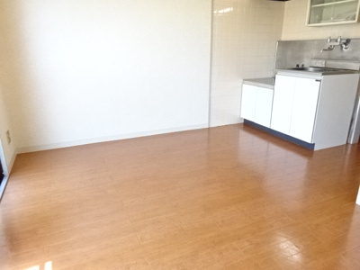 【居間・リビング】 | メゾン東中神 | ダイニングキッチン