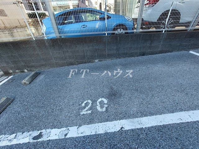 ベイコート幕張本郷の駐車場