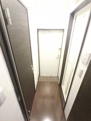 ＮＹ　スクエア　船橋　３０１の玄関