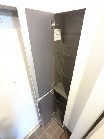 ＮＹ　スクエア　船橋　３０１の収納