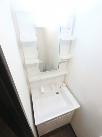 ＮＹ　スクエア　船橋　３０１の独立洗面台