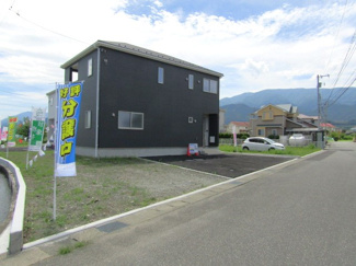 【駐車場】 | 駐車場に車を止められます