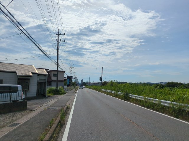 【前面道路含む現地写真】 | 東金市菱沼　中古戸建