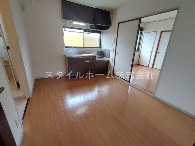 セジュール花田の居間・リビング