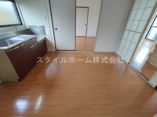 セジュール花田の居間・リビング