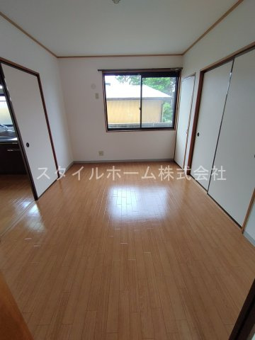 セジュール花田の居間・リビング