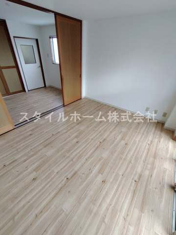 豊橋aビルの居間・リビング