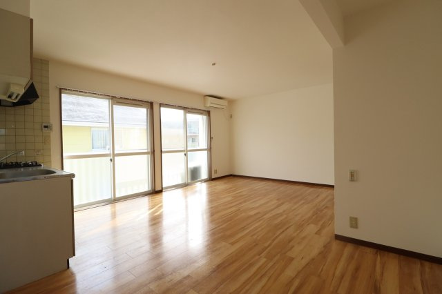 プロヴァンスⅡの居間・リビング