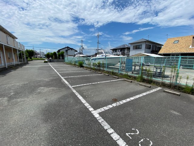 アコーデリア元禄の駐車場
