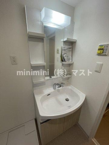 La CASA 上汐の洗面所