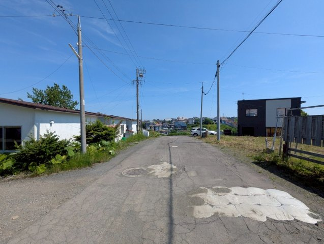春採2丁目《借家4戸》の前面道路含む現地写真