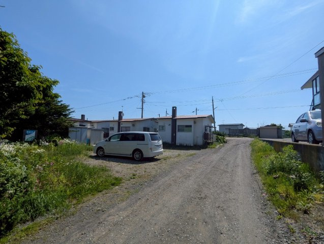 春採2丁目《借家4戸》の前面道路含む現地写真