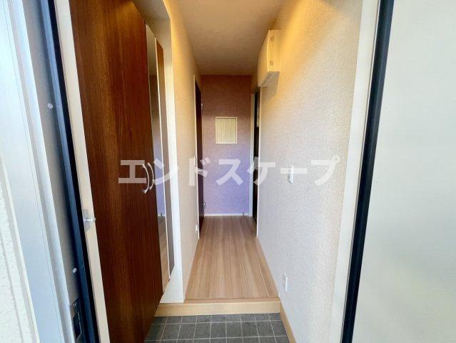 ラ ルミエールの玄関|高崎、前橋エリアのお部屋探しはエンドスケープまで！お客様の理想お聞かせ下さい♪