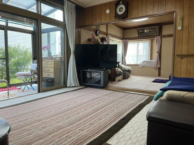 南陽台7-26　中古住宅の居間・リビング