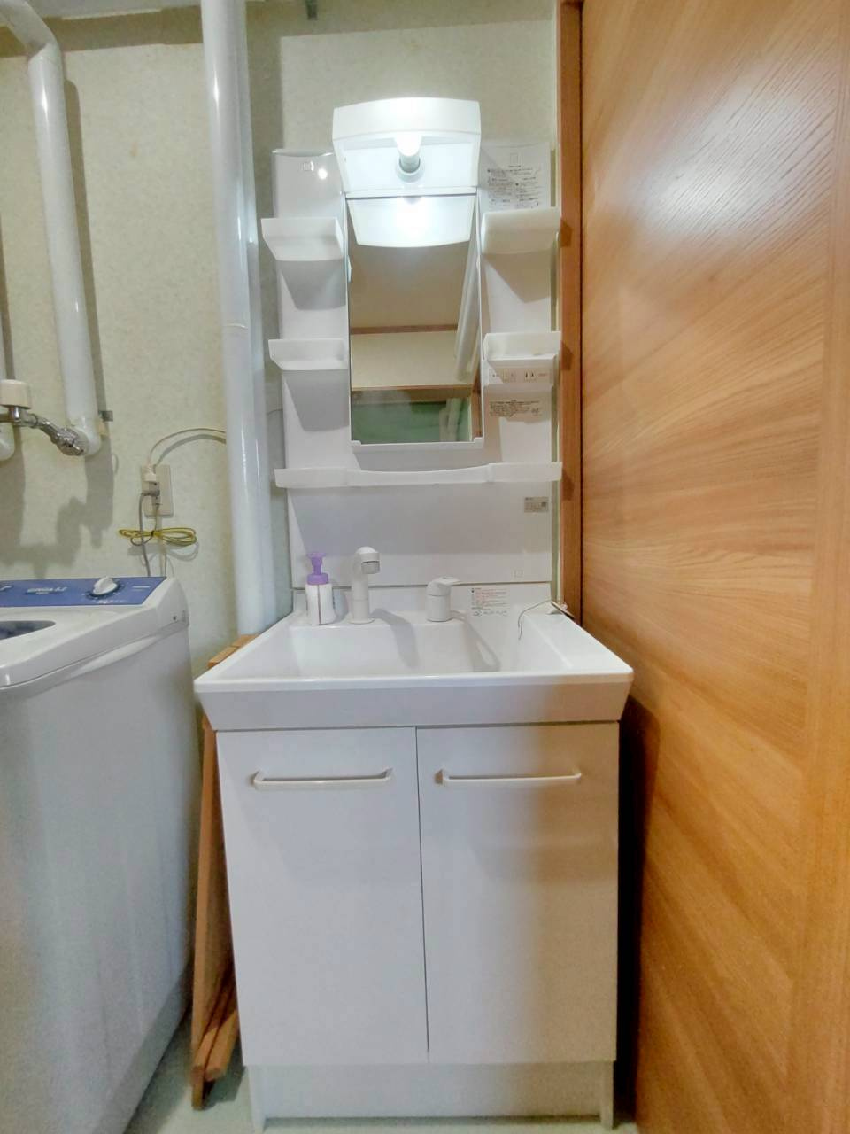 南陽台7-26　中古住宅の独立洗面台