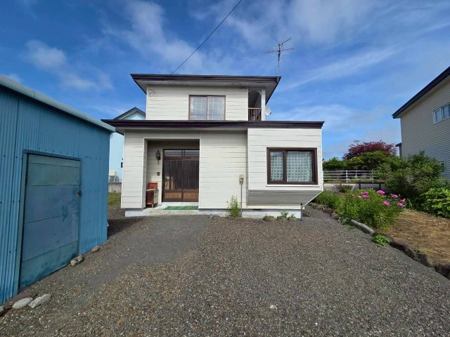 南陽台7-26　中古住宅の外観|物置付きです
