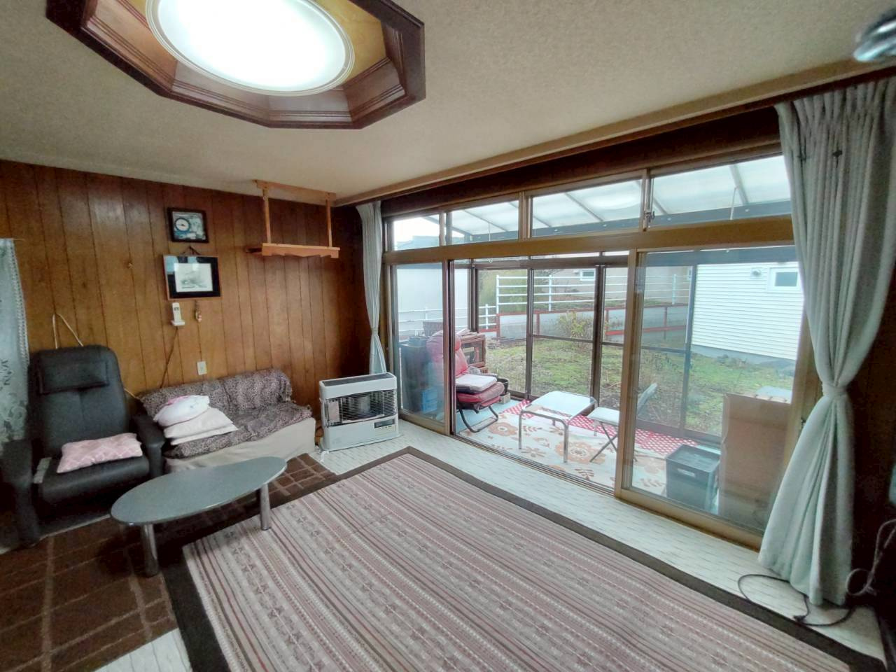 南陽台7-26　中古住宅の居間・リビング