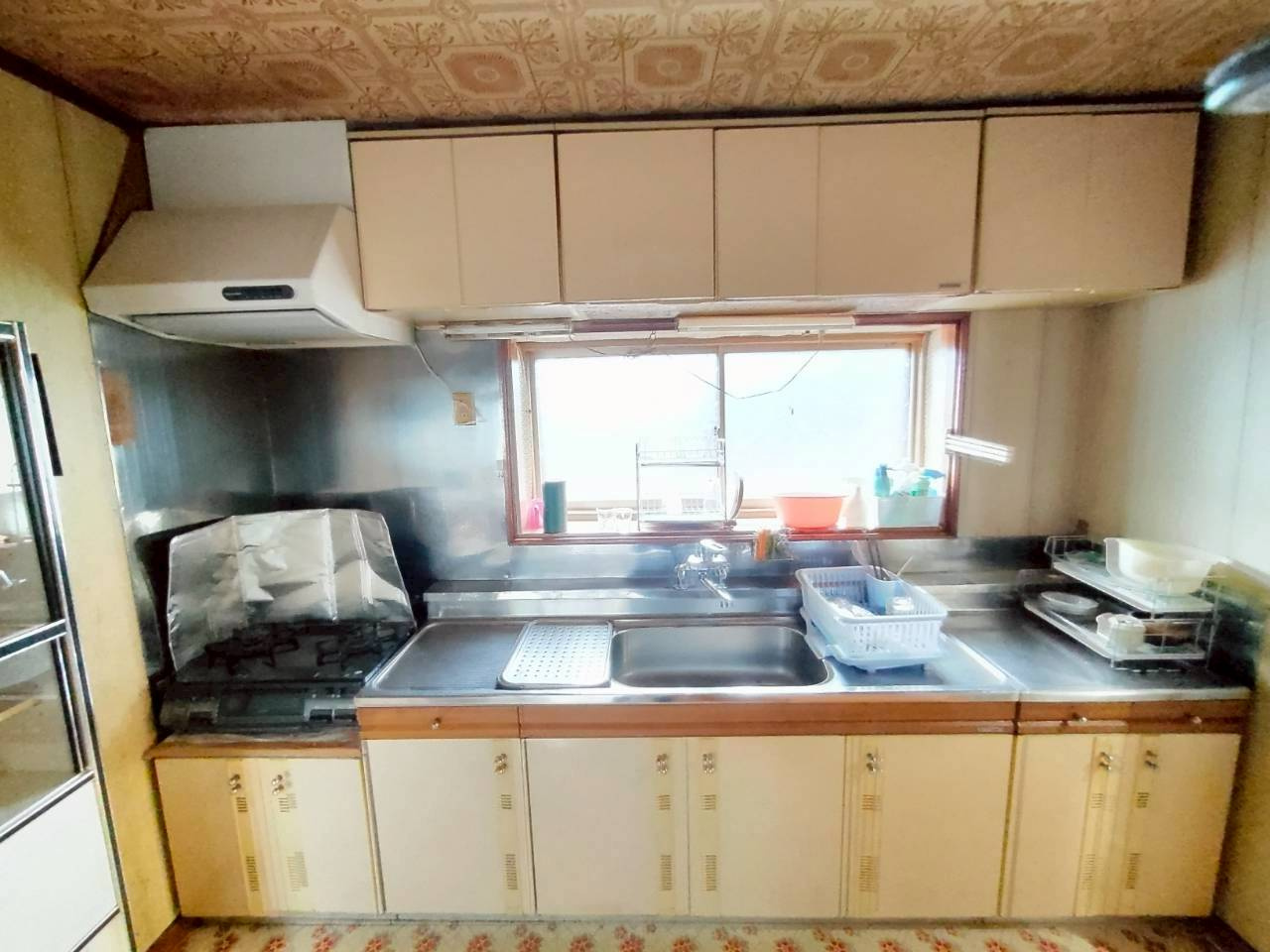 南陽台7-26　中古住宅のキッチン