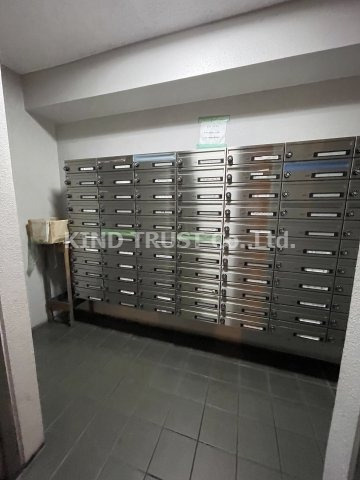 ルモン東梅田のロビー|清潔なロビーです