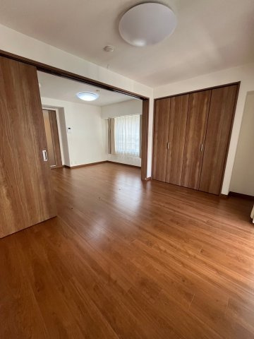 ルモン東梅田の居間・リビング