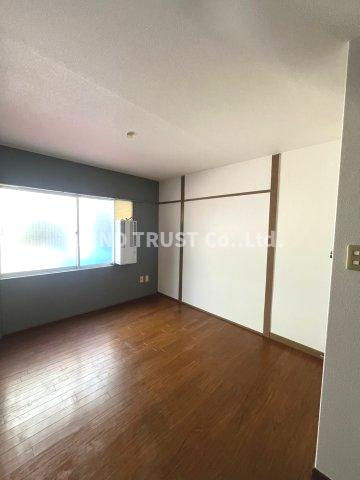 富士マンションの居間・リビング|リビングです