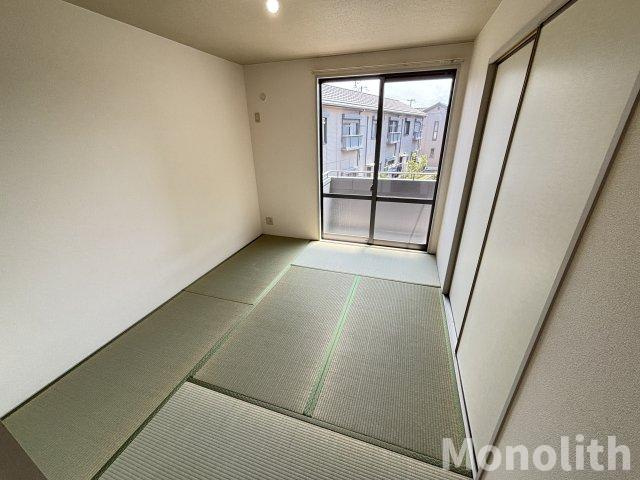 ハイム穴師の里 Aの和室