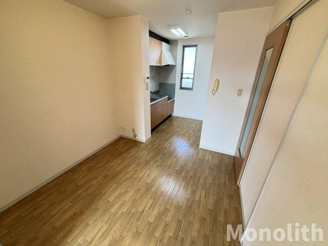 ハイム穴師の里 Aの居間・リビング