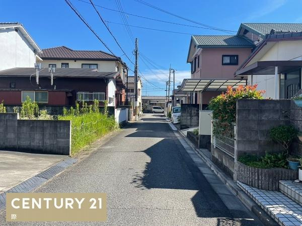 和歌山市西田井　土地の前面道路含む現地写真
