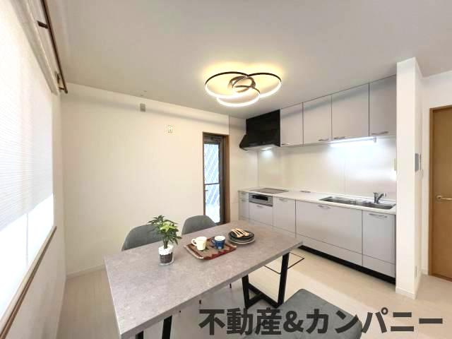 ■自己資金０円で住宅ローン可能！■家具家電または車など、おまとめローンのキッチン|使いやすいキッチンです