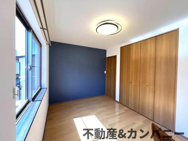 ■自己資金０円で住宅ローン可能！■家具家電または車など、おまとめローンの洋室|使い勝手のいい洋室です