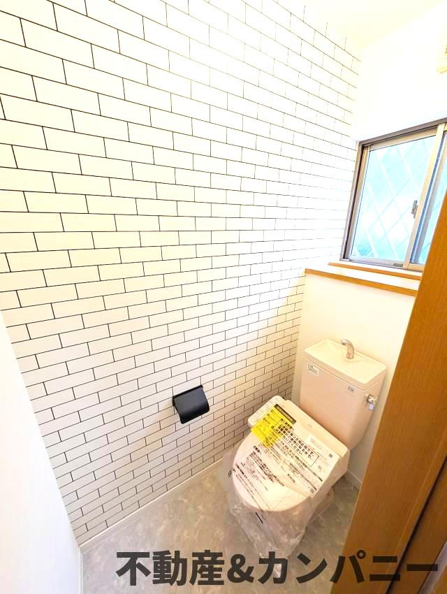 ■自己資金０円で住宅ローン可能！■家具家電または車など、おまとめローンのトイレ|落ち着いた色調のトイレです