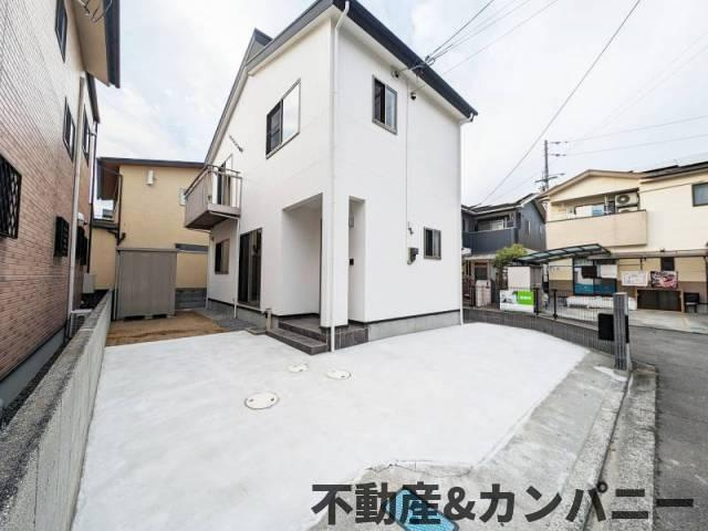 ■自己資金０円で住宅ローン可能！■家具家電または車など、おまとめローンの駐車場|車をお持ちの方に嬉しい駐車場付きの物件です