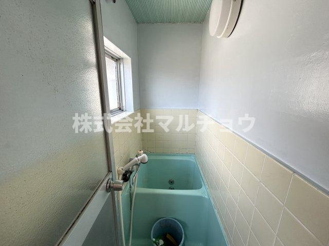 コーポゴールデンの浴室|日々の暮らしに欠かせないお風呂です