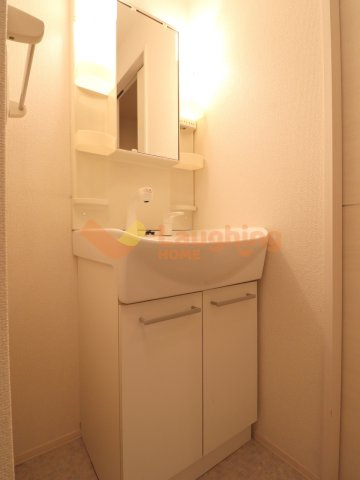 ウィズテリアB棟の洗面所|広い洗面スペース