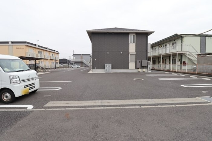 kalmia(カルミア)の駐車場