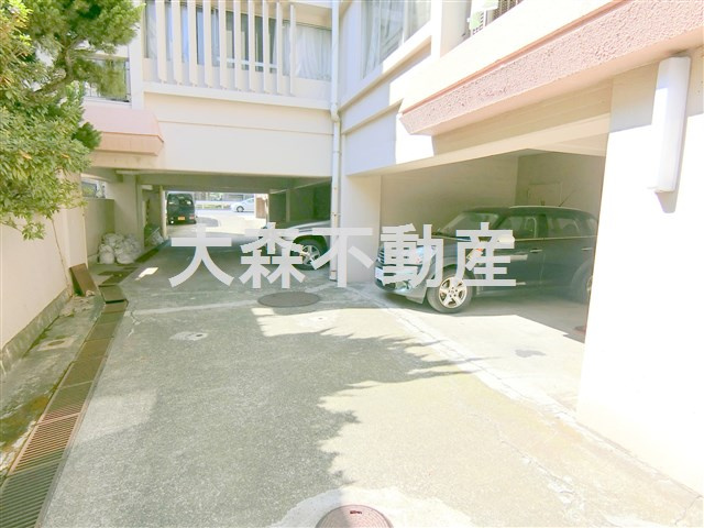 山王ダイヤモンドマンションの駐車場