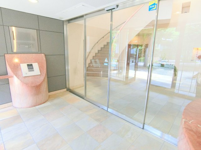 パークス池上のエントランス