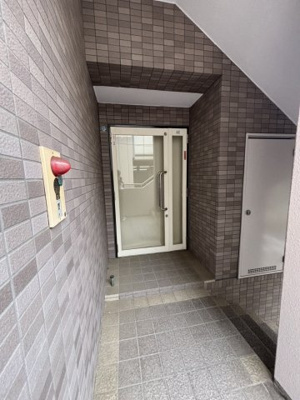 【エントランス】 | 柳川ビル