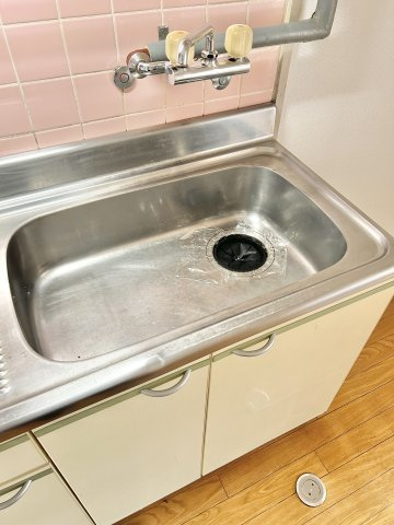 リアナ中須町アパートメントのキッチン