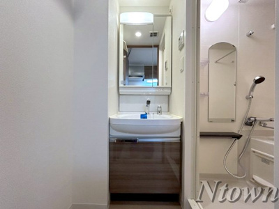 【独立洗面台】 | プレサンス久屋大通公園セラフィ | 独立洗面台、朝の身支度には欠かせません