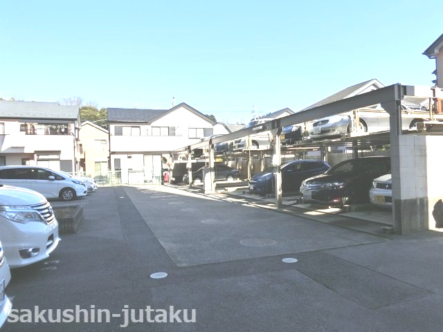 グラン・コート東習志野の駐車場