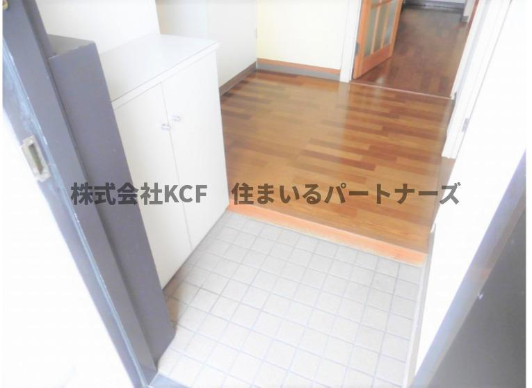メゾン田島の玄関