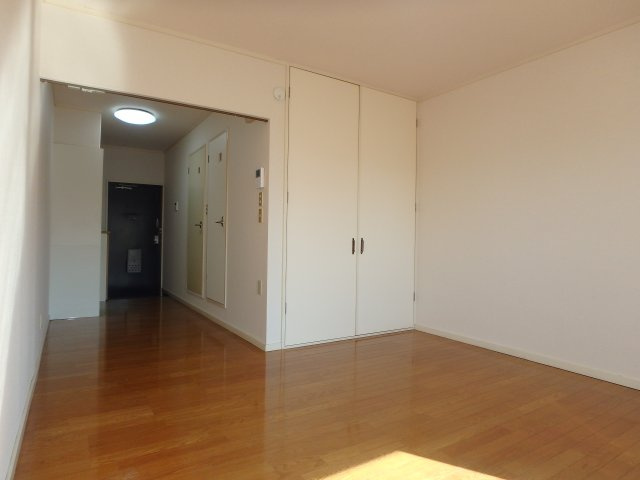 神田プチパール88　Bの洋室